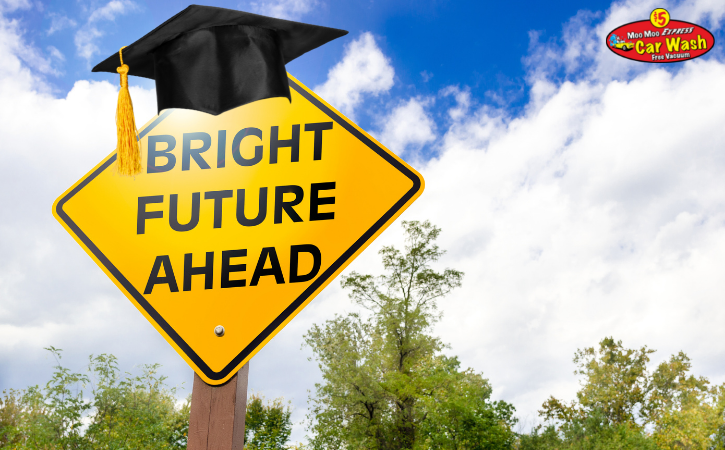 moo-bright-future-ahead-grad-sign
